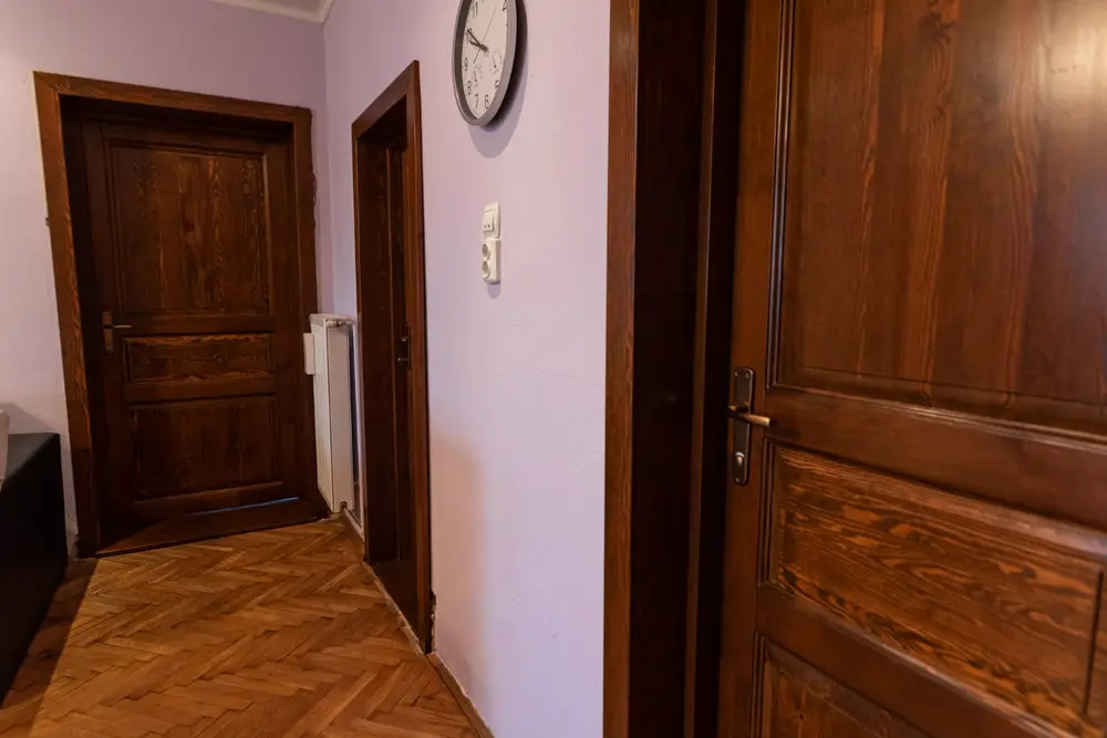 Proiect: Tâmplărie Lemn. Casă rezidențială Râșnov