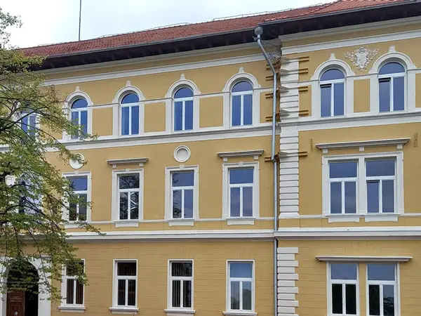 Proiect: Tâmplărie Lemn. Facultatea de Mecanică a Universității Transilvania Brașov (Corpul N)